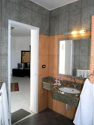 Coral Garden Resort 2*