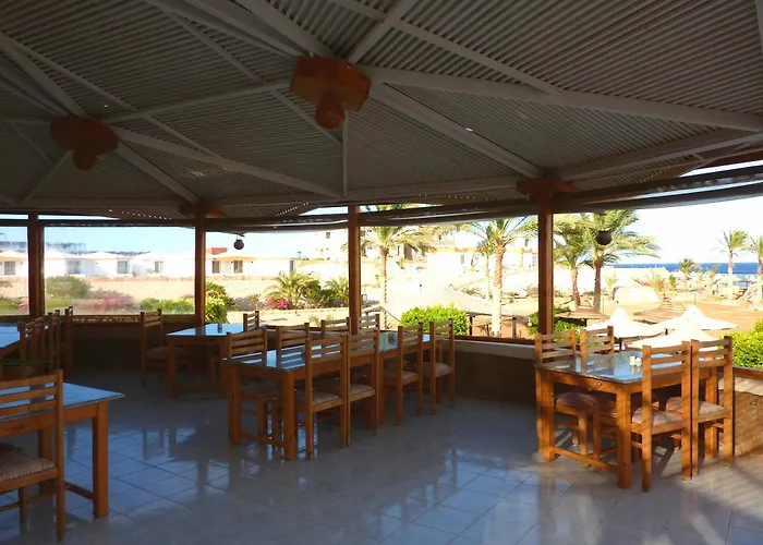 Resort Coral Garden 2*